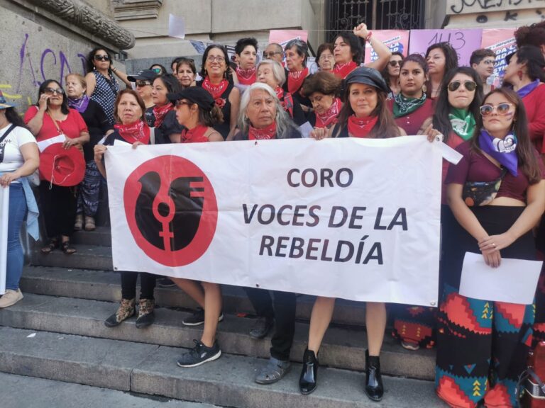 CANTANDO LA MEMORIA VIVA PARA QUE NUNCA MÁS EN CHILE – iran 3037