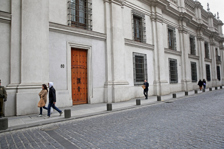 Inauguración de Monolito Frente a Morandé 80