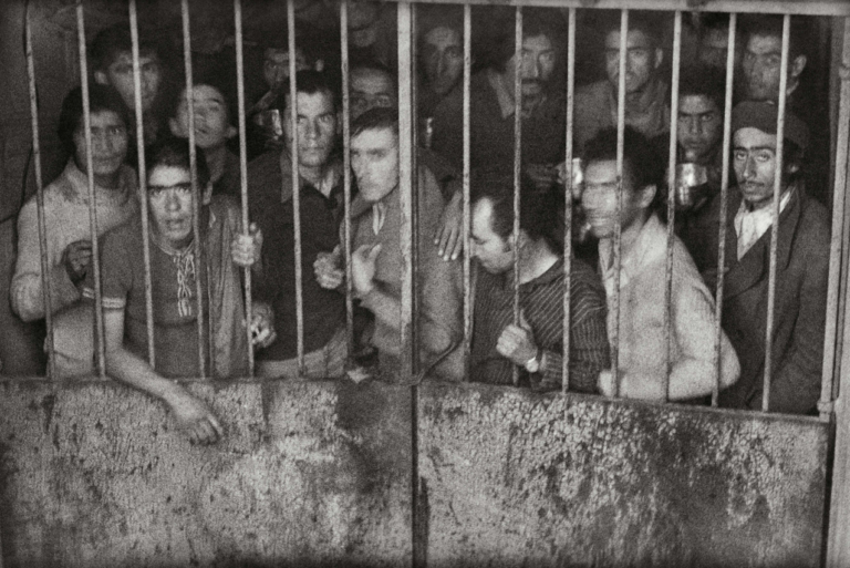 Exposición Evandro Teixeira Fotoperiodismo y dictadura: Brasil 1964 / Chile 1973